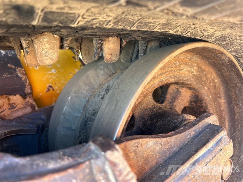 John Deere 333G Smykem řízené nakladače