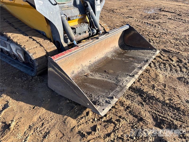 John Deere 333G Krautuvai su šoniniu pasukimu