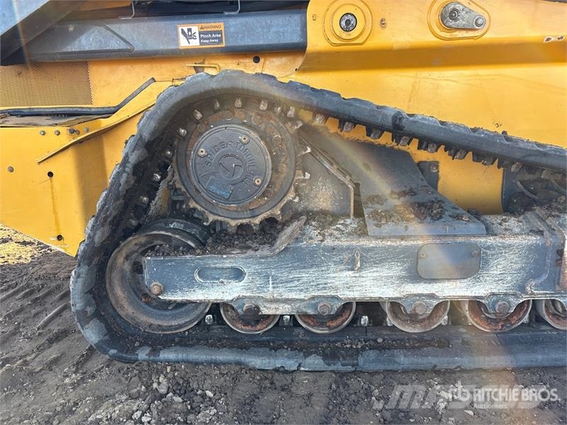 John Deere 333G Krautuvai su šoniniu pasukimu