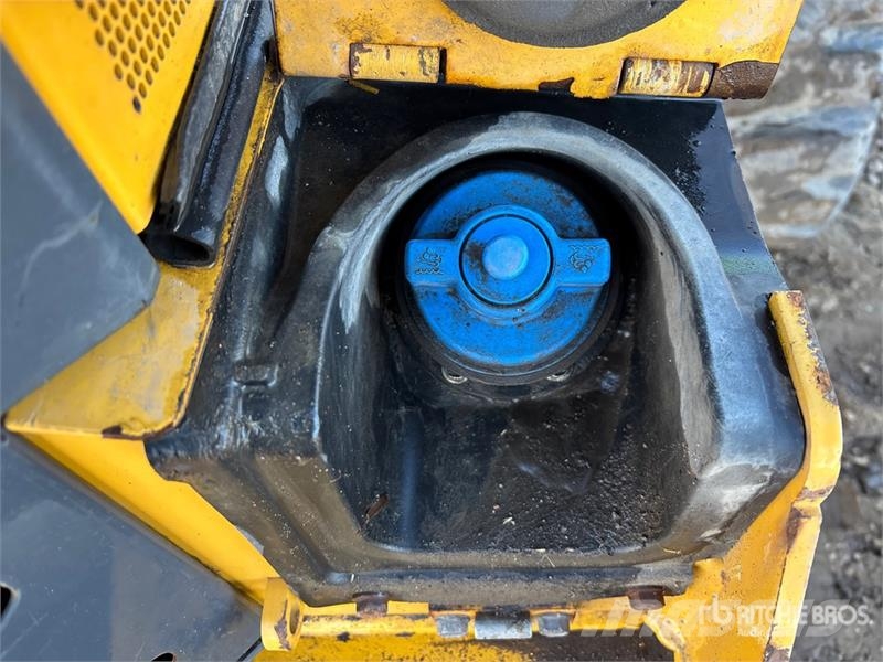 John Deere 333G Krautuvai su šoniniu pasukimu