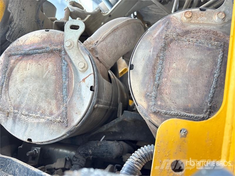John Deere 333G Skid steer loderler