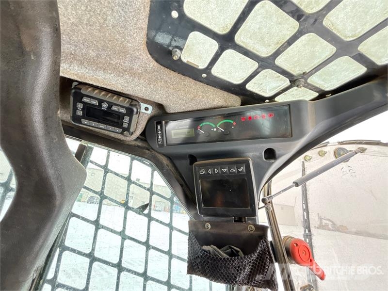John Deere 333G Skid steer loderler