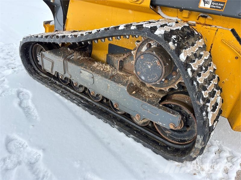 John Deere 333G Skid steer loderler