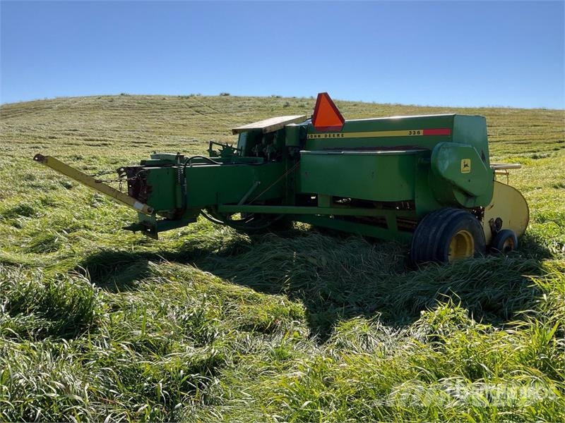John Deere 336 Square Baler محزمات مربعة