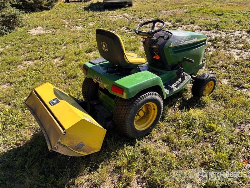 John Deere 345 2WD Utility Tractor Compacttrekkers