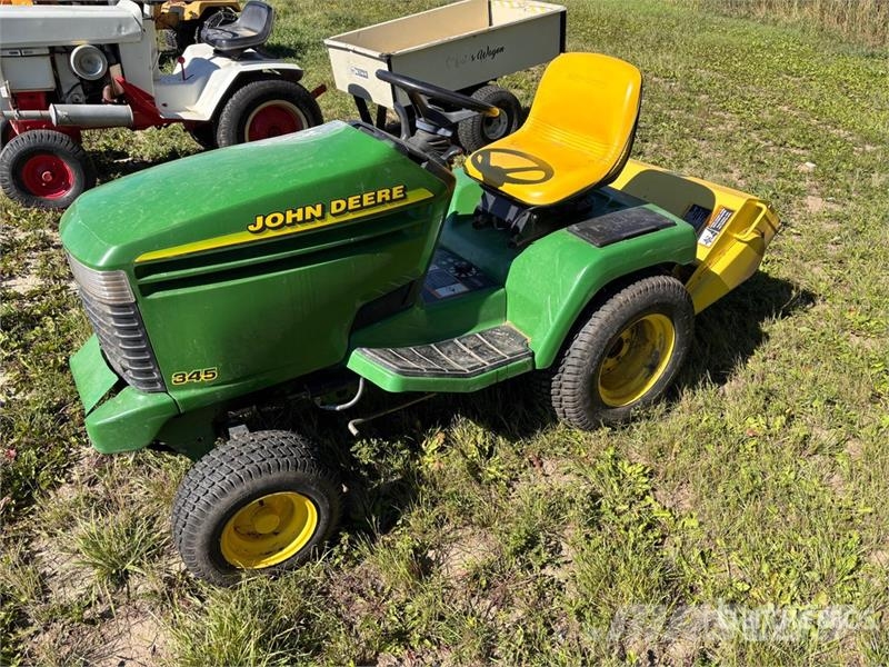 John Deere 345 2WD Utility Tractor Compacttrekkers