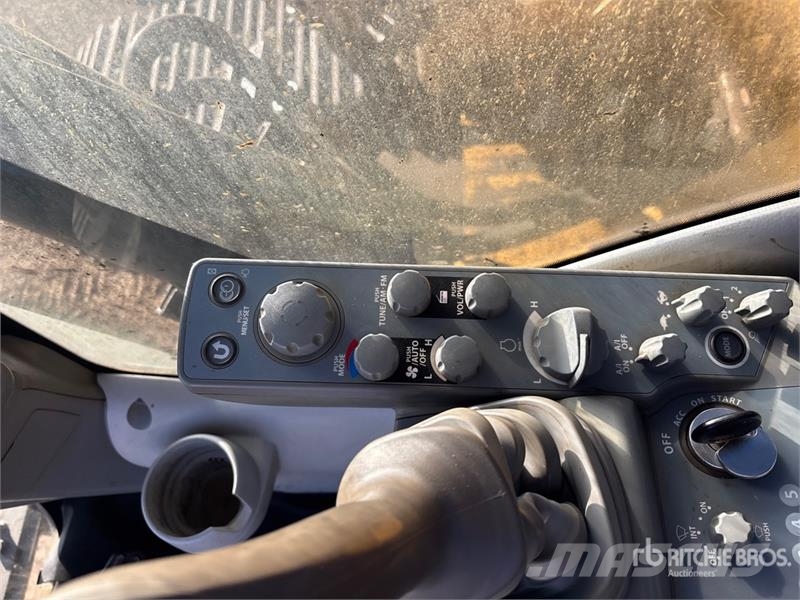 John Deere 350G LC Tracked Excavator Pásové rýpadlá