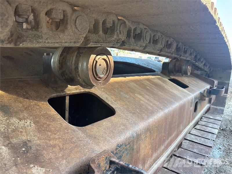 John Deere 350GLC Tracked Excavator حفارات زحافة