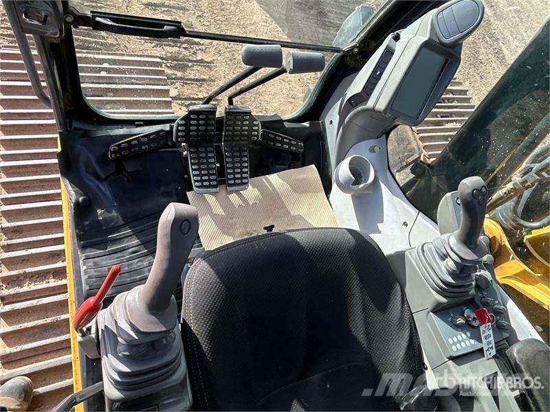John Deere 350GLC Tracked Excavator حفارات زحافة