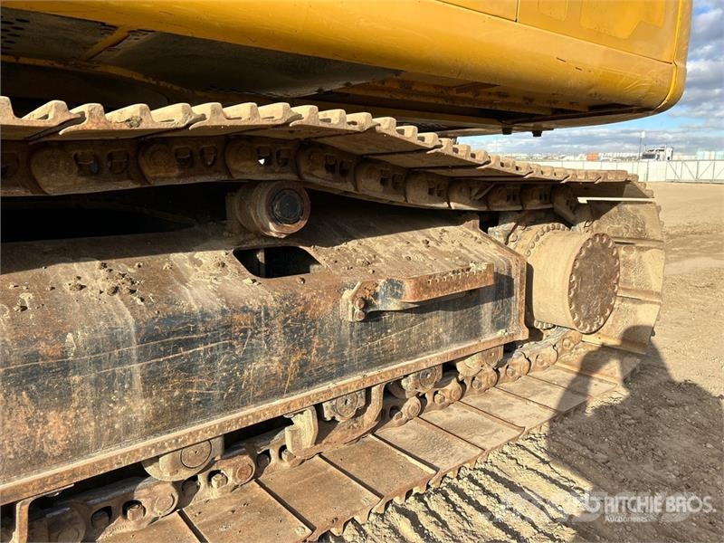 John Deere 350GLC Tracked Excavator حفارات زحافة
