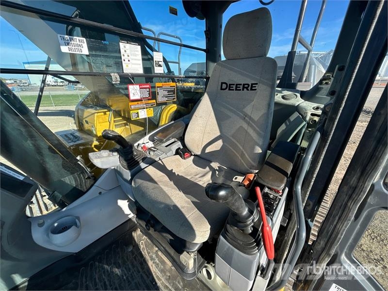 John Deere 350GLC Tracked Excavator حفارات زحافة