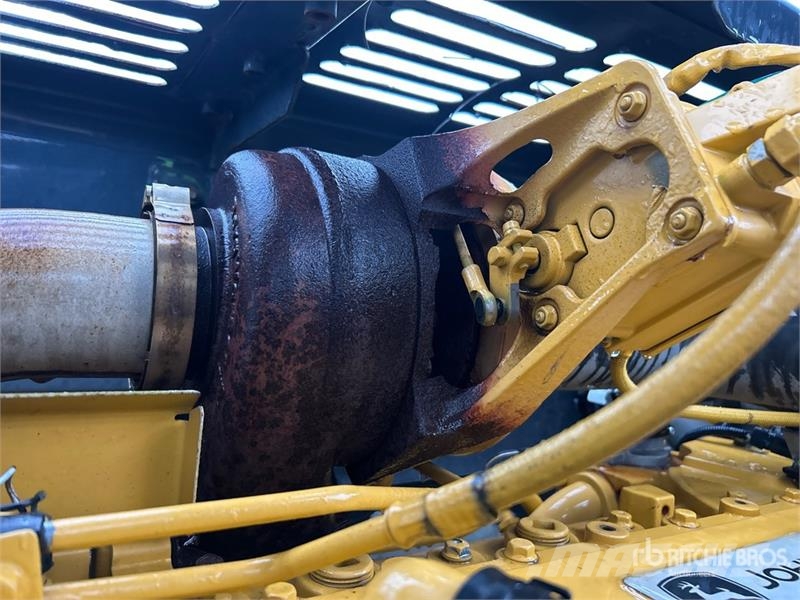 John Deere 350GLC Tracked Excavator حفارات زحافة