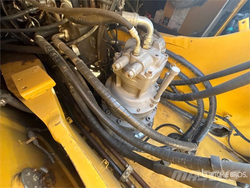 John Deere 350GLC Tracked Excavator حفارات زحافة