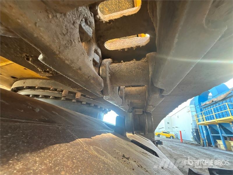 John Deere 350GLC Tracked Excavator حفارات زحافة