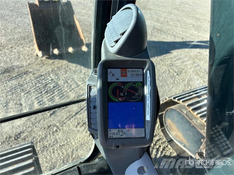 John Deere 350GLC Tracked Excavator حفارات زحافة