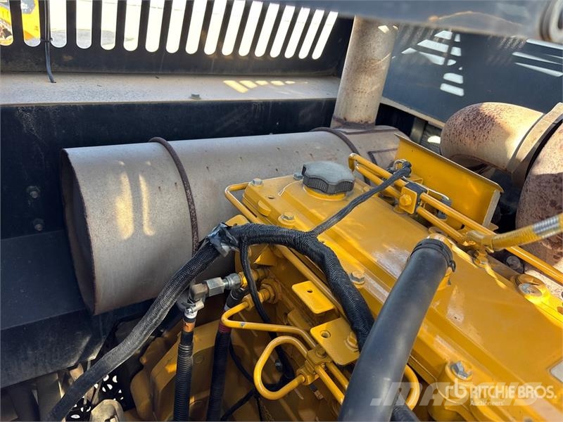 John Deere 350GLC Tracked Excavator حفارات زحافة