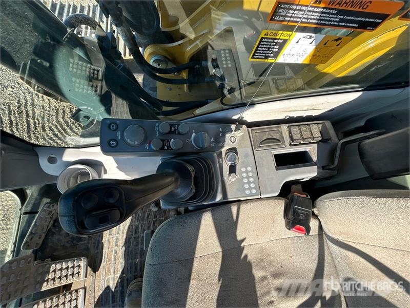 John Deere 350GLC Tracked Excavator حفارات زحافة