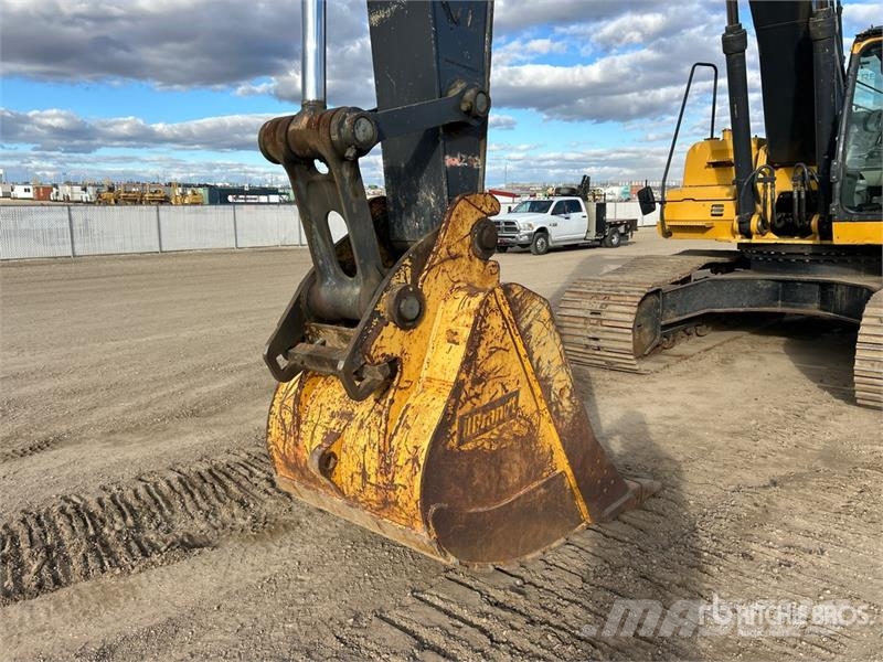 John Deere 350GLC Tracked Excavator حفارات زحافة