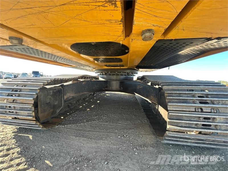 John Deere 350GLC Tracked Excavator حفارات زحافة