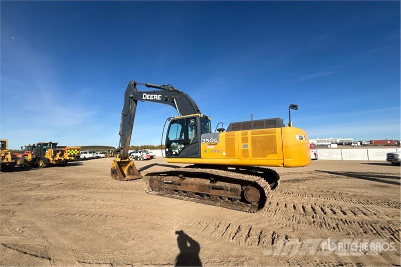 John Deere 350GLC Tracked Excavator حفارات زحافة