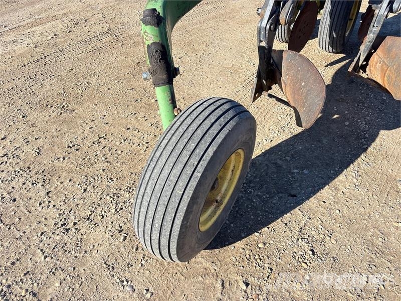 John Deere 3600 6 Bottom Breaking Plow Aratri