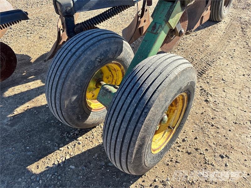 John Deere 3600 6 Bottom Breaking Plow Aratri