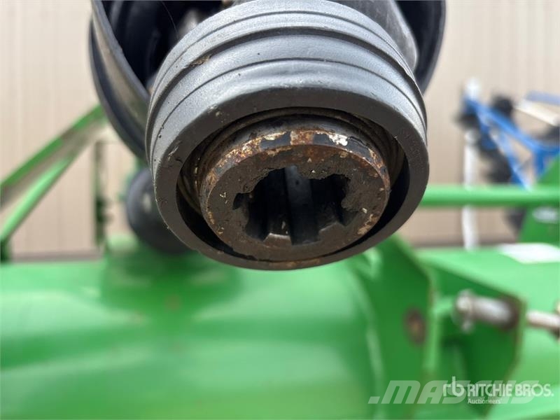 John Deere 390 8 ft 3-Point Flail Mower Косилки