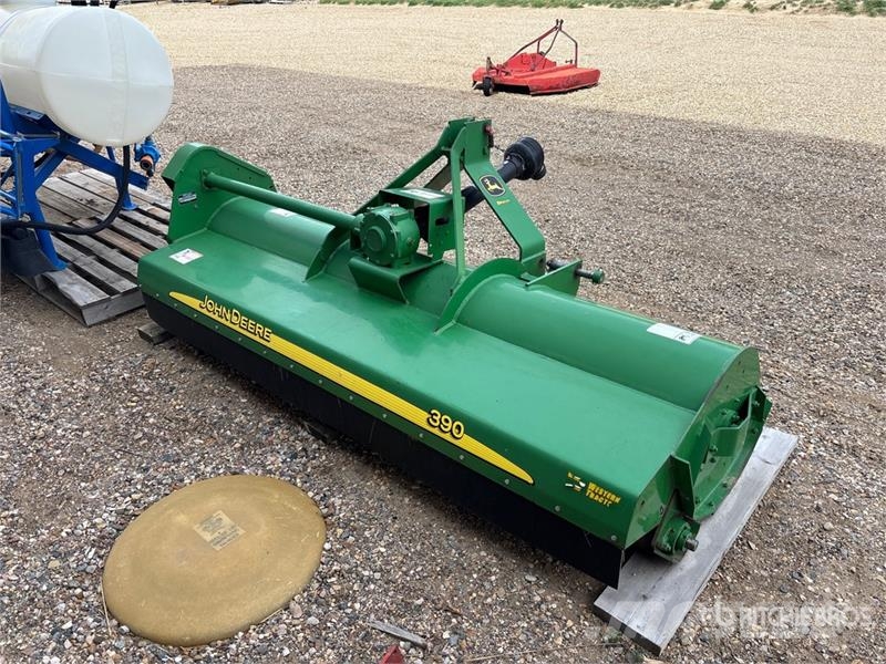 John Deere 390 8 ft 3-Point Flail Mower Косилки