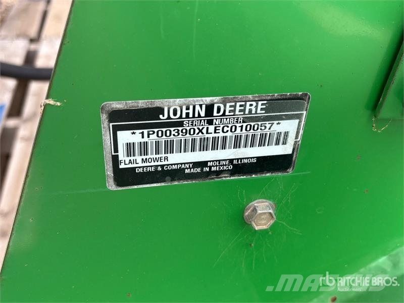 John Deere 390 8 ft 3-Point Flail Mower Косилки