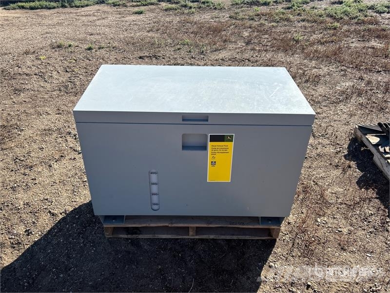 John Deere 40 gal Portable Poly Diesel Exhaust Fluid Fuel Tan Degvielas un piedevu tvertnes