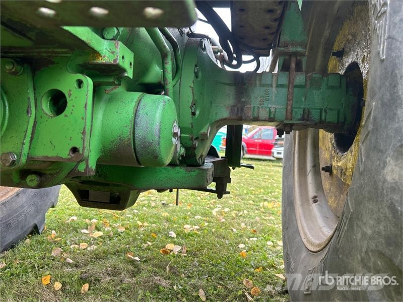 John Deere 4010 2WD Wide Front Antique Tractor الجرارات