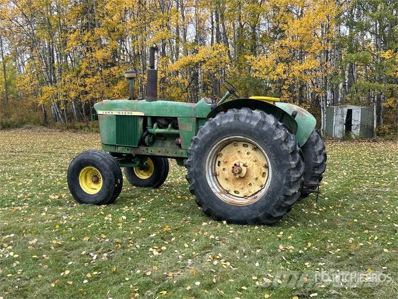 John Deere 4010 2WD Wide Front Antique Tractor الجرارات