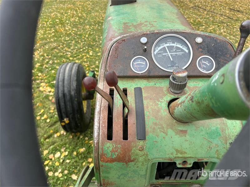 John Deere 4010 2WD Wide Front Antique Tractor الجرارات