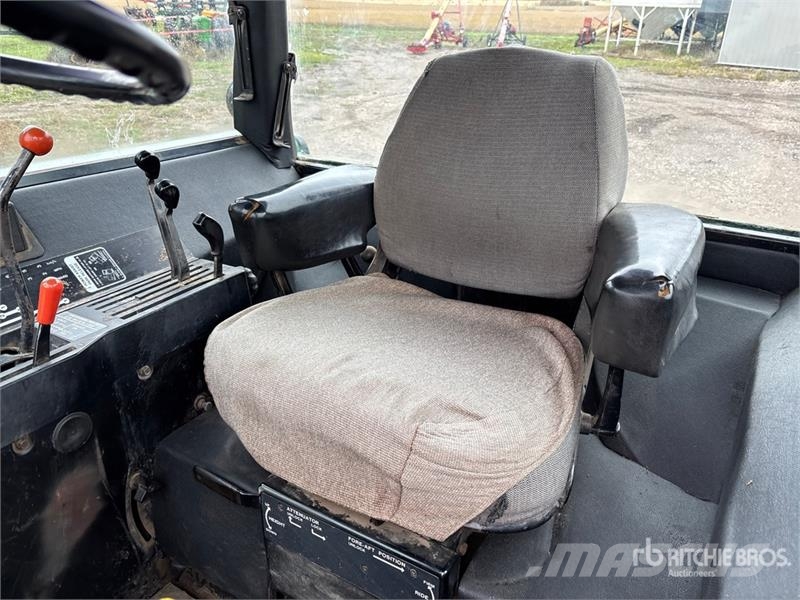 John Deere 4040 2WD Tractor Traktorji