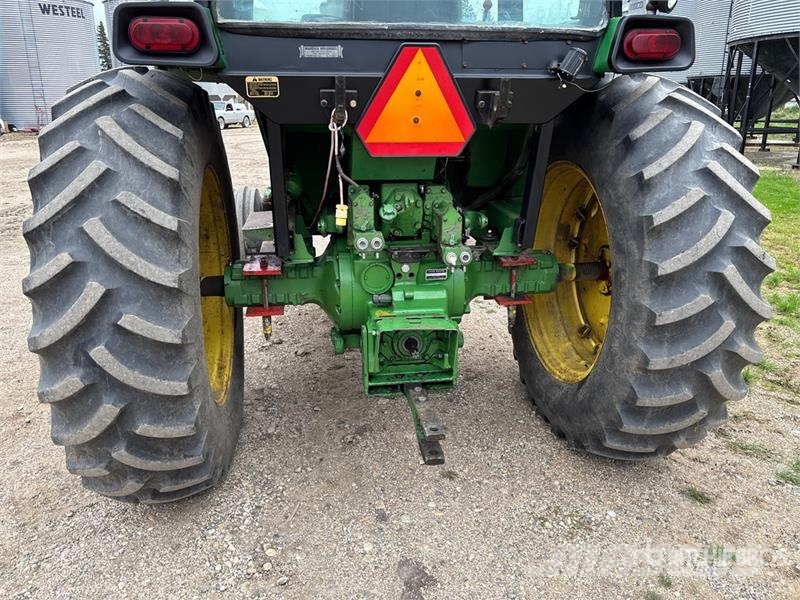 John Deere 4040 2WD Tractor Traktorji