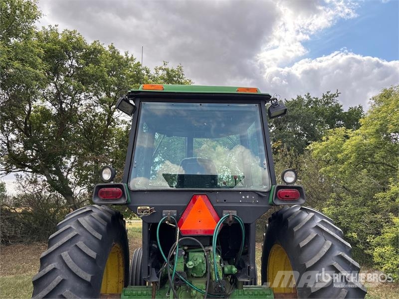 John Deere 4050 Трактори