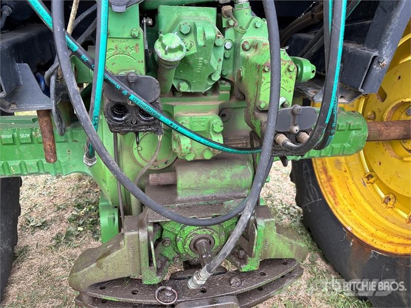 John Deere 4050 Трактори