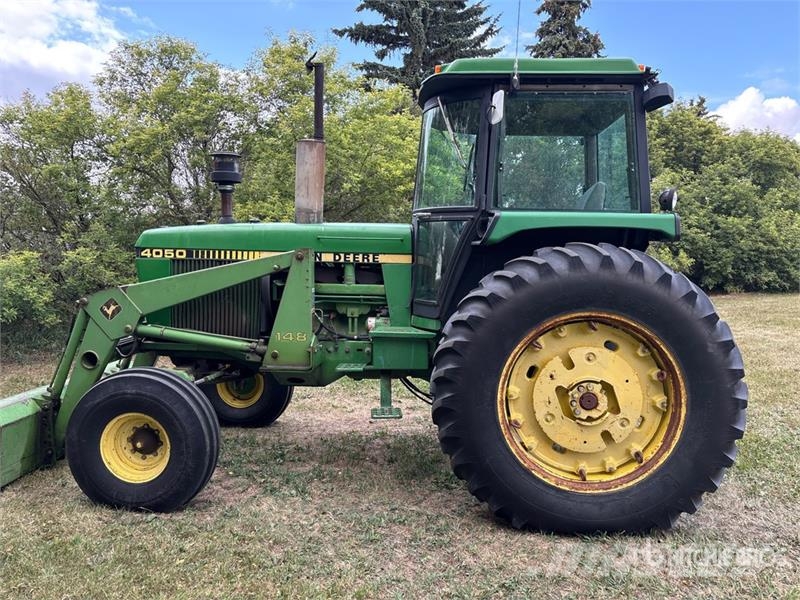 John Deere 4050 Трактори