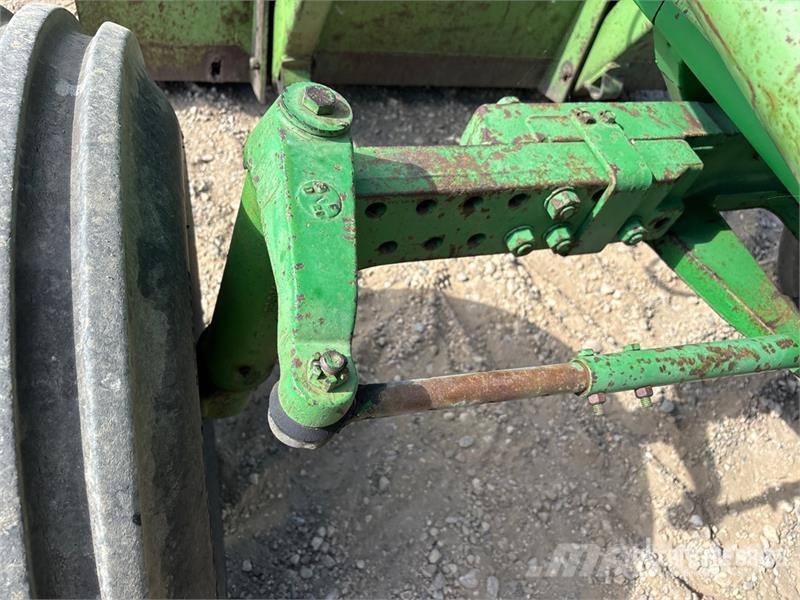 John Deere 4050 拖拉机/农用车