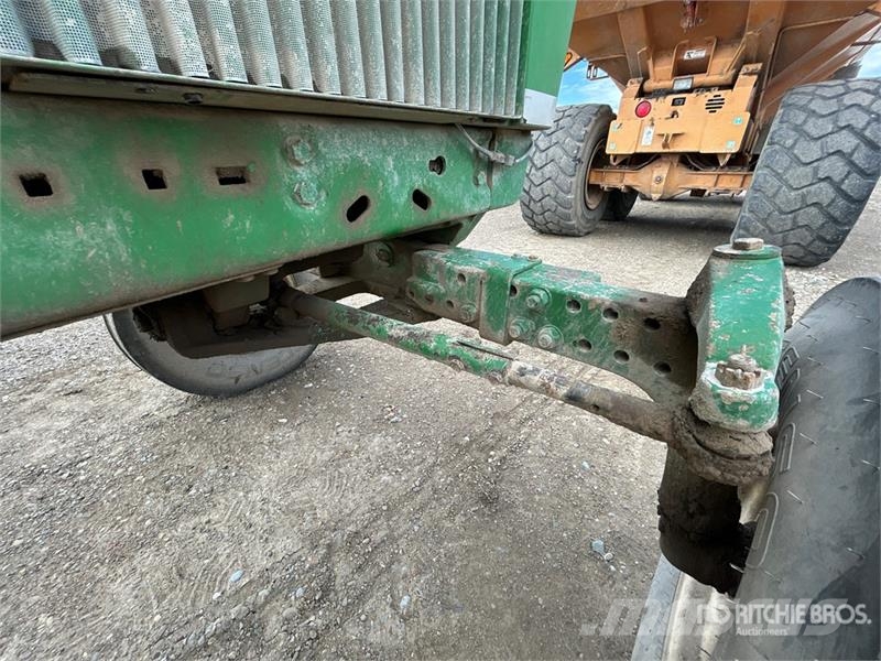 John Deere 4050 2WD Tractor Traktori