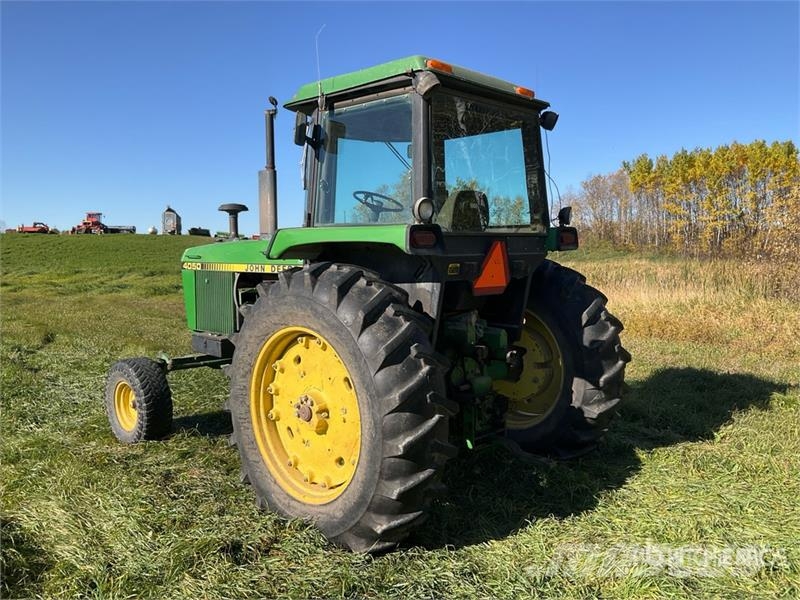 John Deere 4050 2WD Tractor Traktorid
