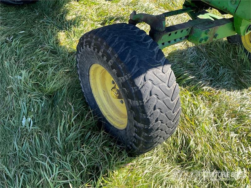 John Deere 4050 2WD Tractor Traktorid
