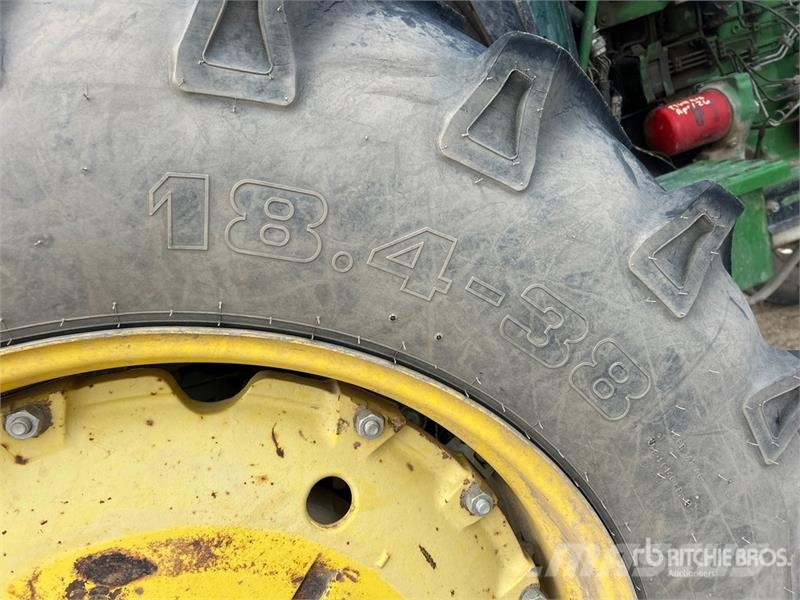 John Deere 4050 2WD Tractor Traktori
