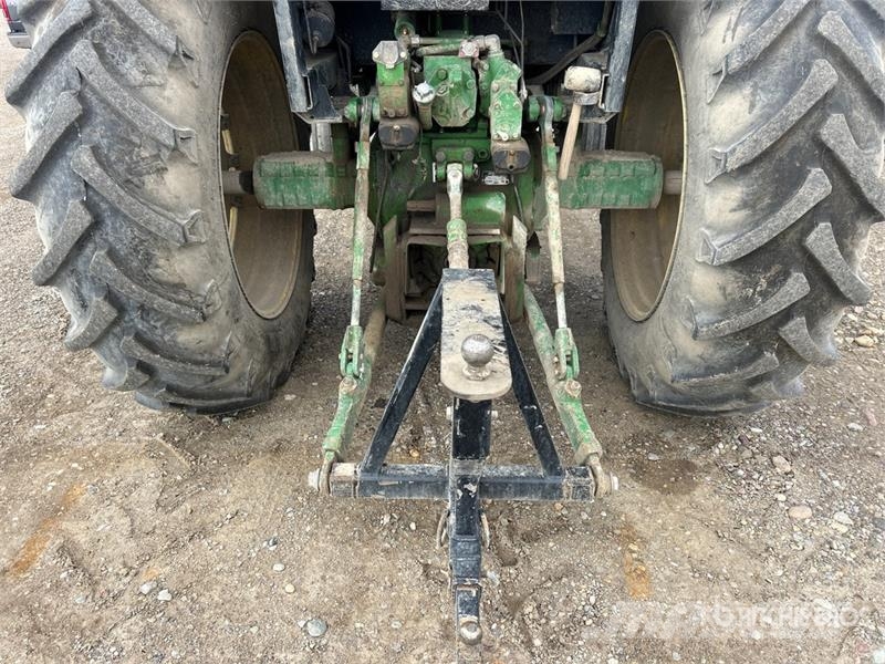 John Deere 4050 2WD Tractor Traktori