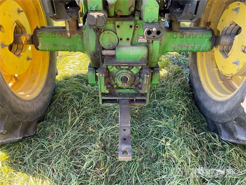 John Deere 4050 2WD Tractor Traktorid