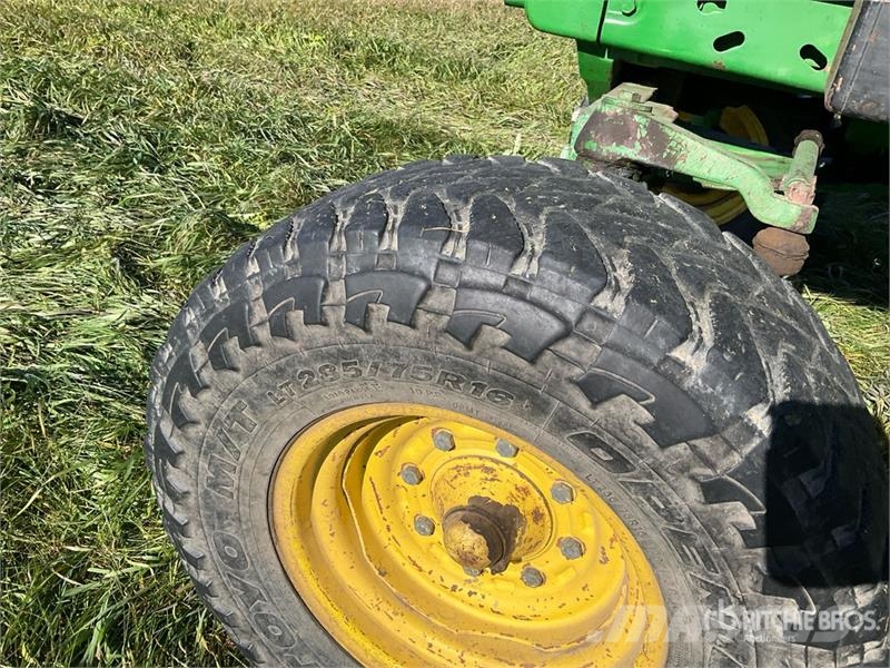 John Deere 4050 2WD Tractor Traktorid