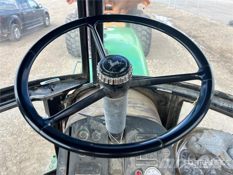 John Deere 4050 2WD Tractor Traktori