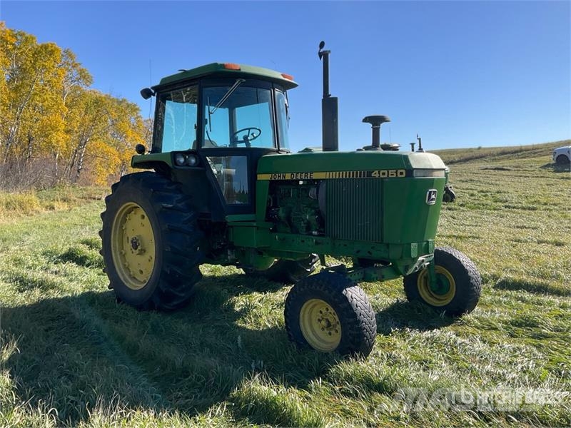 John Deere 4050 2WD Tractor Traktorid