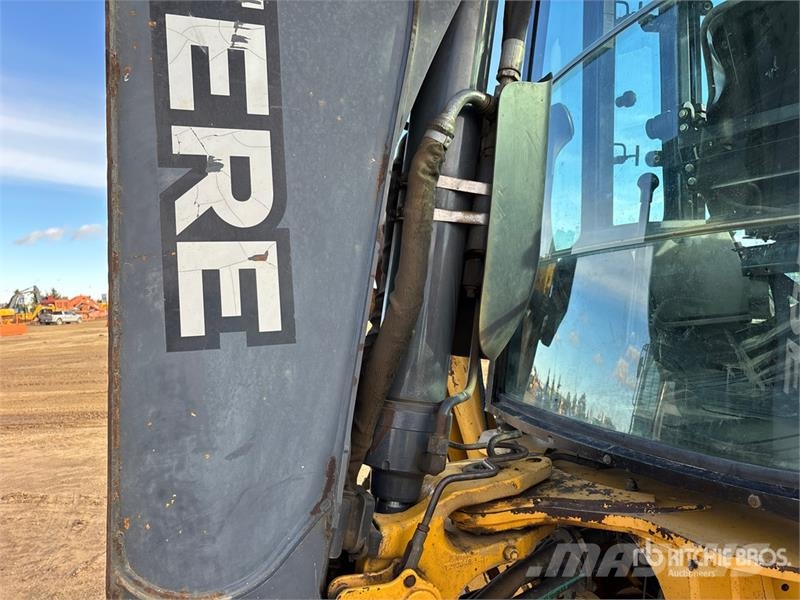 John Deere 410 Retroescavadoras