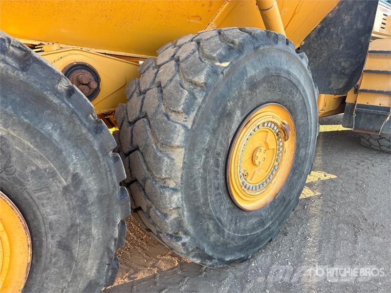 John Deere 410E Camiões articulados